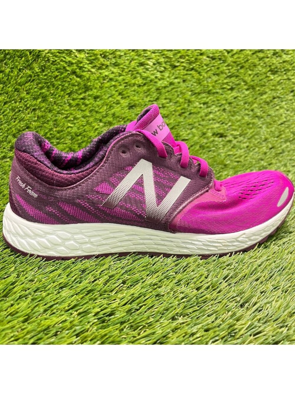 New Balance Fresh Foam Zante V3 Womens Size 9.5 Purple Running Shoes Sneakers